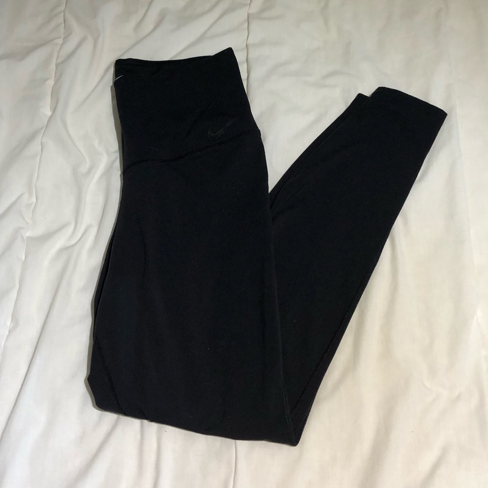Black high waisted nike leggings